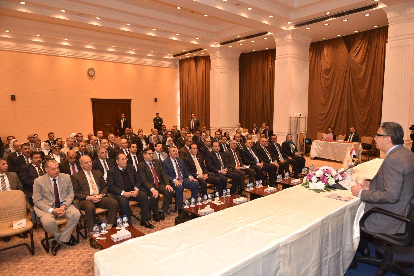 الدكتور شريف فاروق وزير التموين والتجارة الداخلية يوجّه بضبط الأسواق والأسعار