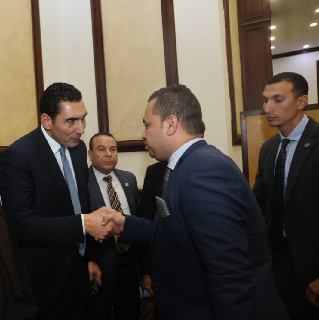 المستشار أحمد بشير الغزاوي يهنئ الوزير جوهر نبيل بمناسبة توليه حقيبة الشباب والرياضة