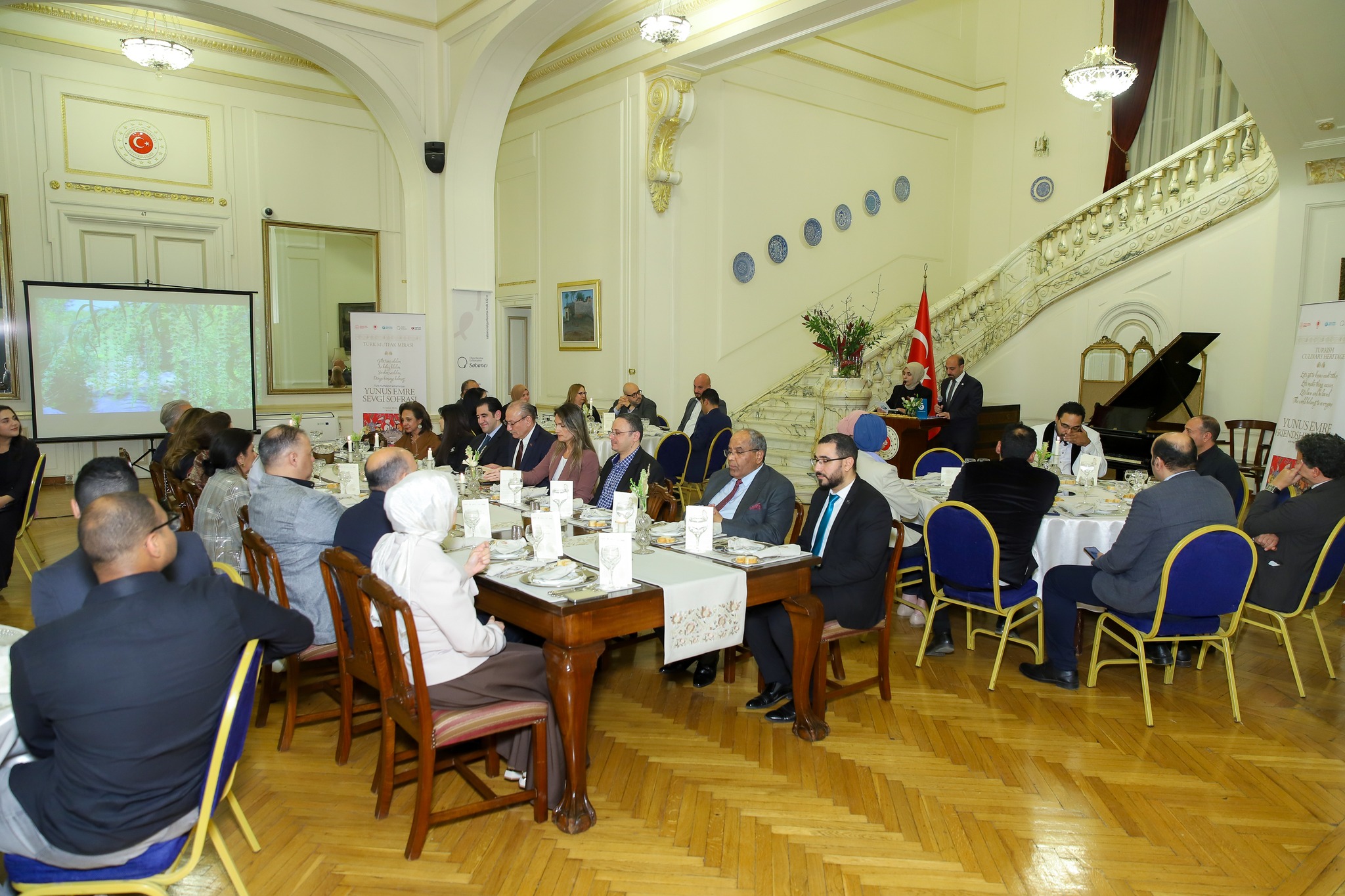 “مائدة يونس أمره للمحبة” تجمع الثقافتين المصرية والتركية حول تراث المطبخ الأناضولي في القاهرة